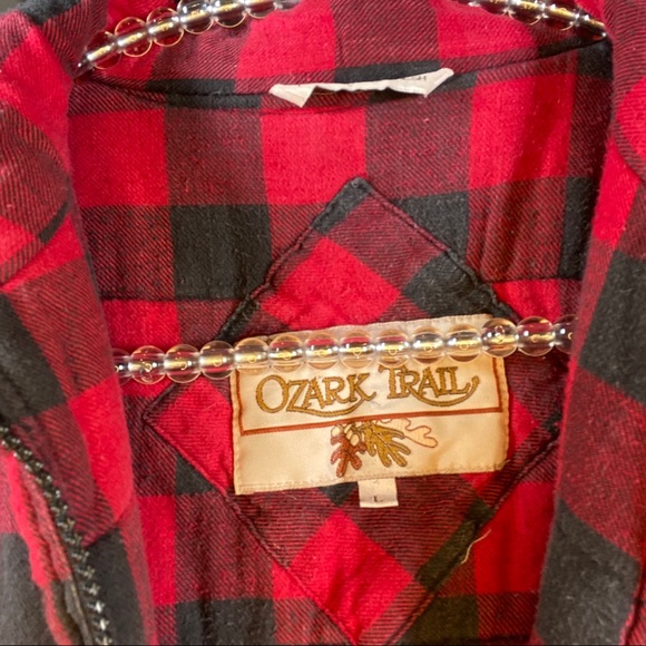 Vintage Large Ozark Trail Buffalo check plaid vest - Picture 3 of 3